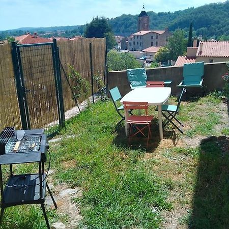 Maison 4 Pers Avec Jardin Au Pied Des Montagnes Ria Extérieur photo